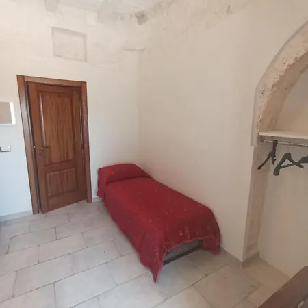 Giaster 2 * Locorotondo